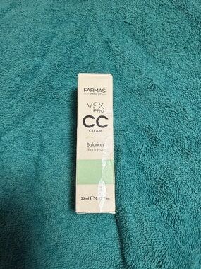 Farmasi CC Cream - Mint Green Box